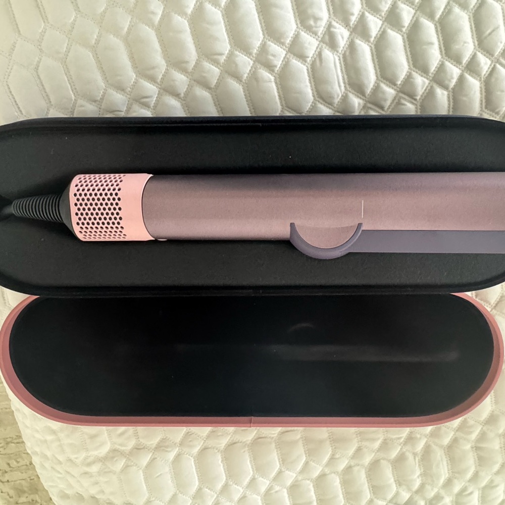 Dyson Airstrait Hair Straightener & Heat Mat in Rose Gold and Black